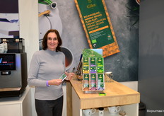 Mariet Ter Veld van J.J. Darboven. Nieuwe lijn 'Eilles tee' Alle verpakkingen composteerbaar en alle merken hebben het Fairtrade keurmerk en Skal keurmerk.